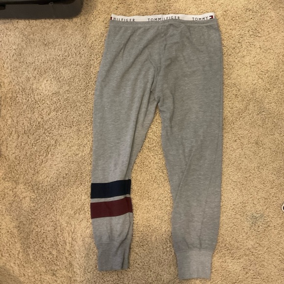 Tommy Hilfiger gray women’s joggers - Picture 2 of 2